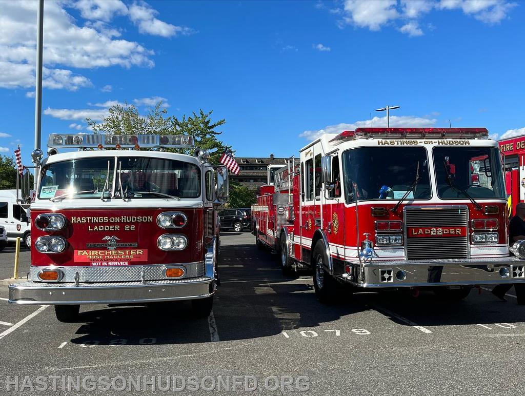 Former Ladder 22 on Left, Current Ladder-22 on Right
.Both were in the parade.